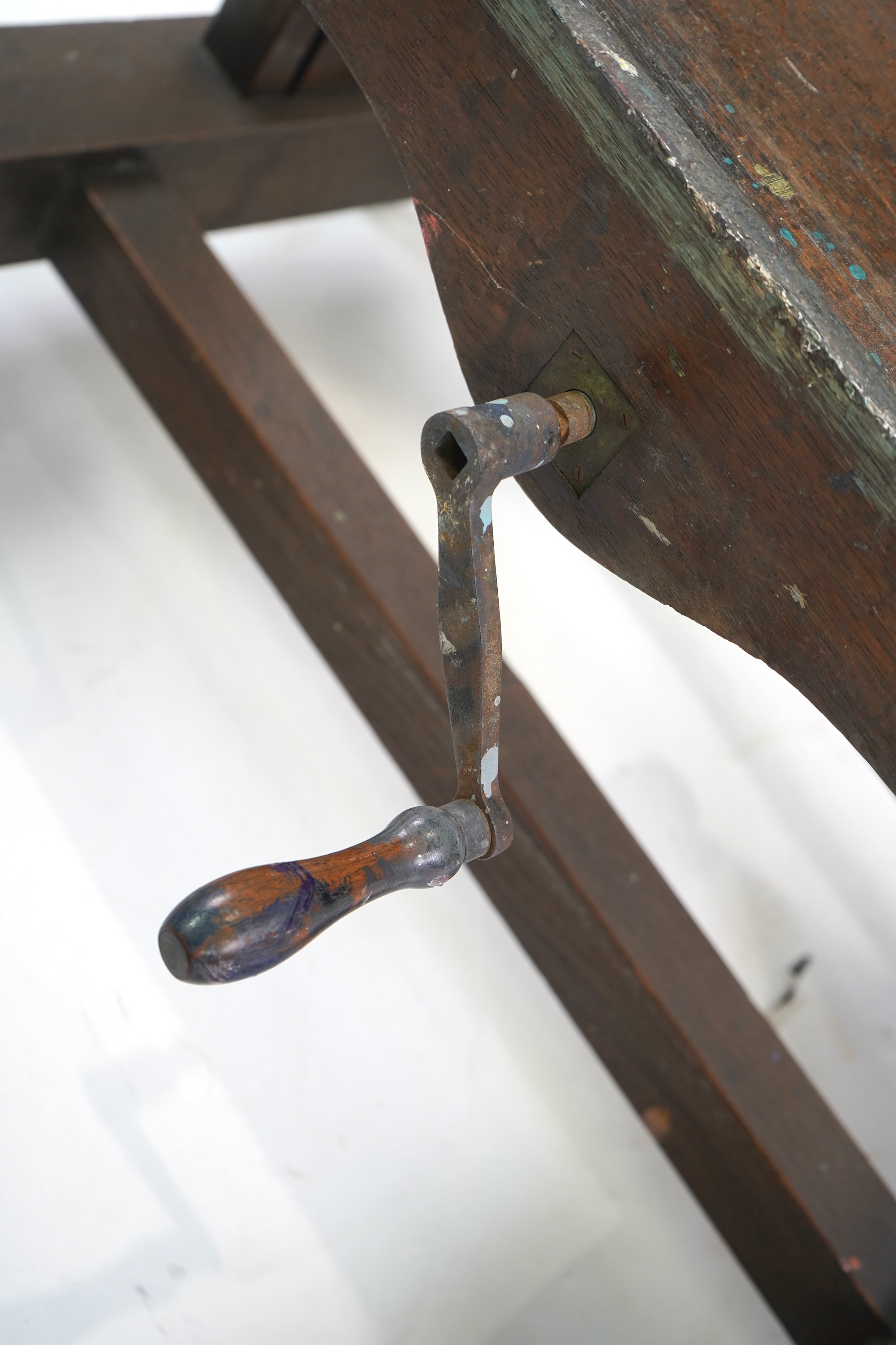 A late 19th / early 20th century French oak artists studio easel